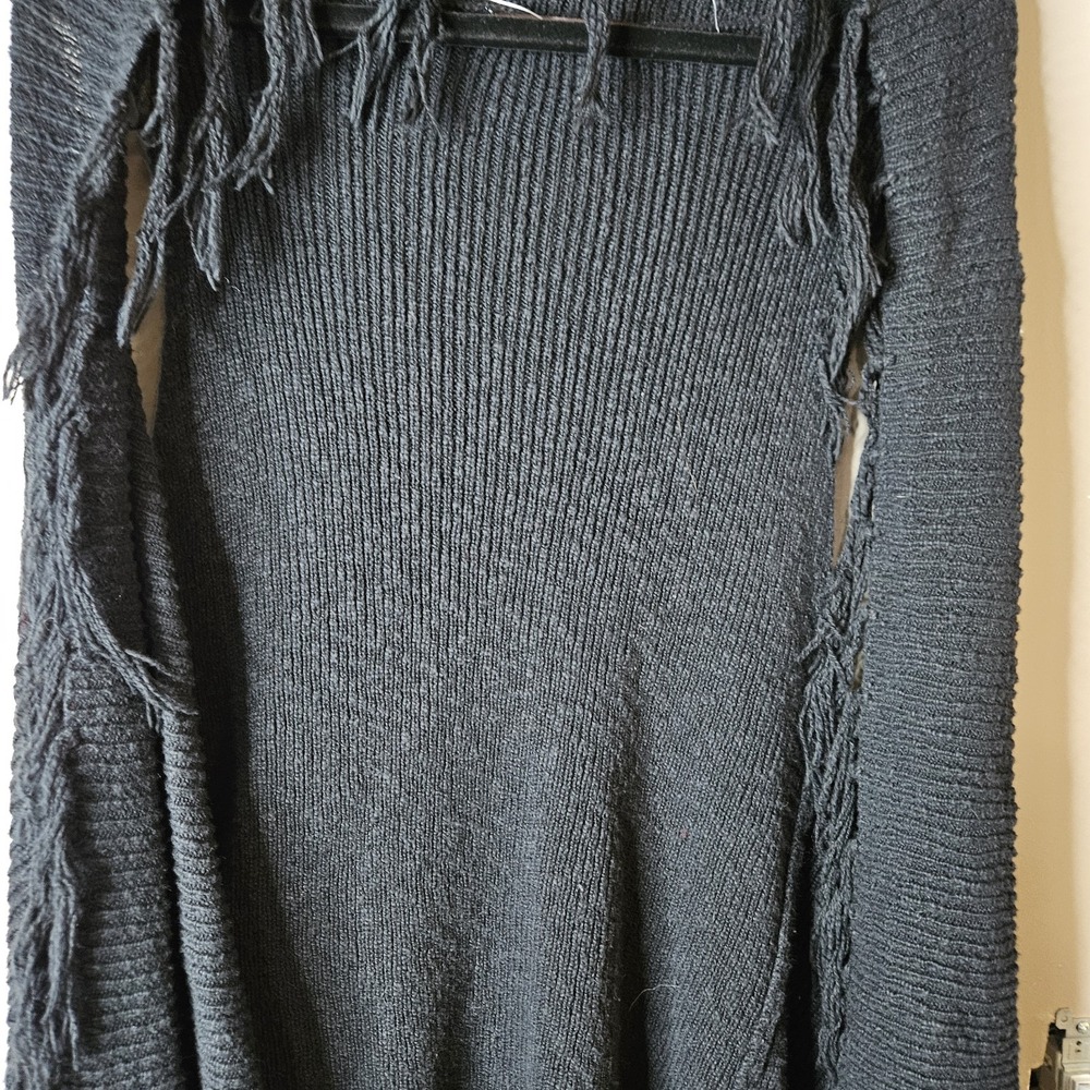 Fever Black Knit Fringed Pullover Sweater Crew Neck Women M Long Sleeve Ptp 24"